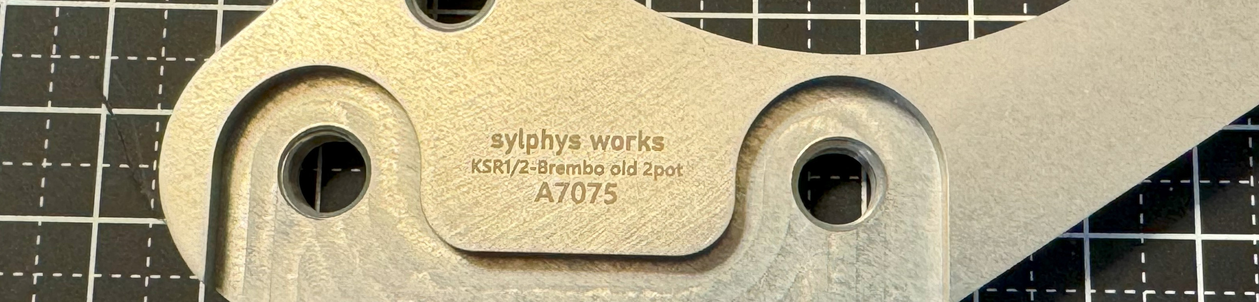 KSR1/2 ブレンボ2POTキャリパーサポート